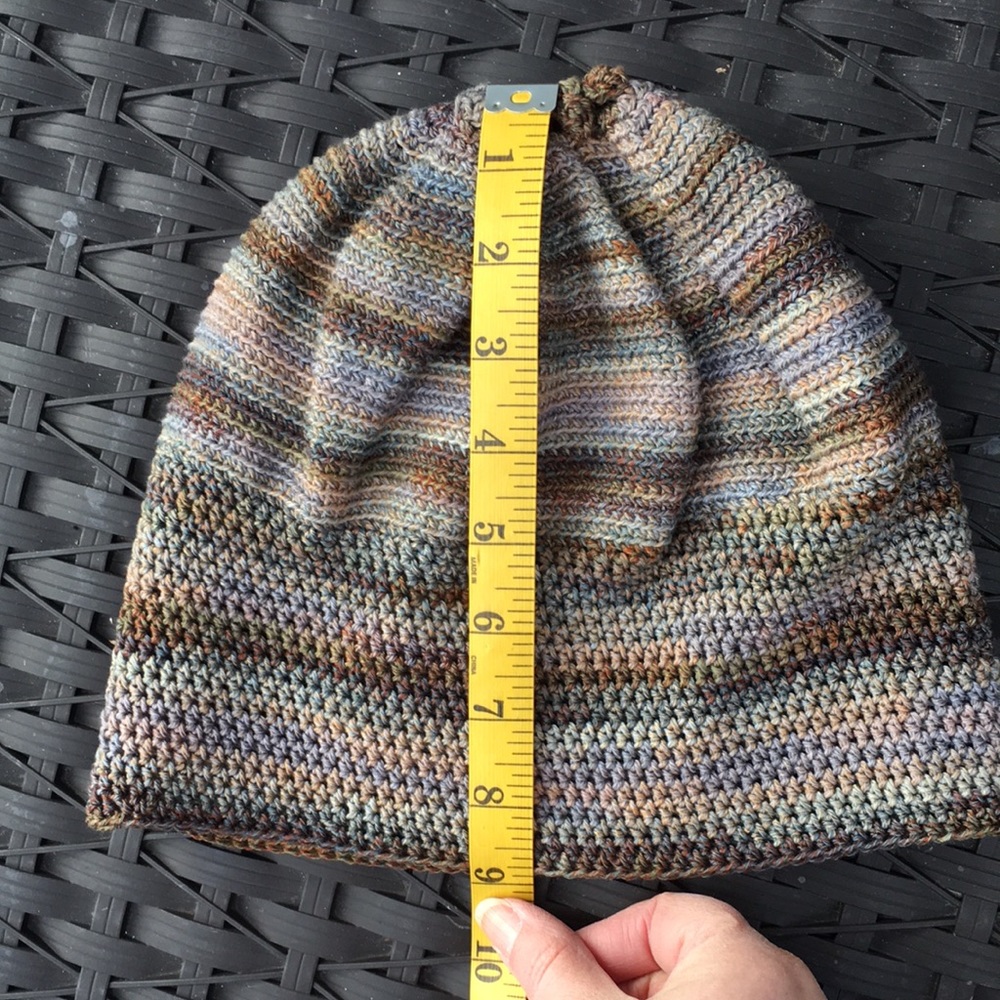 Hand Crocheted Hat/Toque - Picture 6 of 7